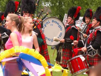 Renfrew Gala Day, pipers on parade. Picture courtesy of Paisley Daily Express